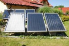umístění solárních panelů v zahradě